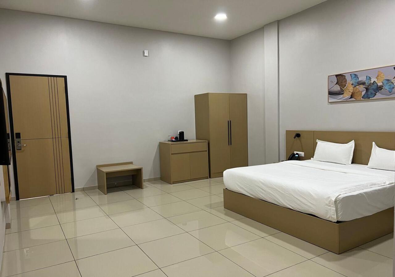 קינשאסה Ixoras Hotel Victoire מראה חיצוני תמונה